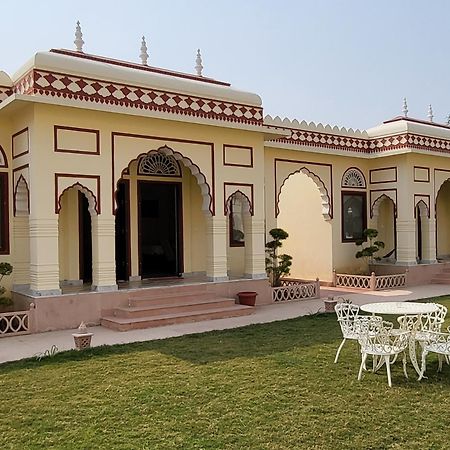 The Grand Barso Hotel Bharatpur Szoba fotó