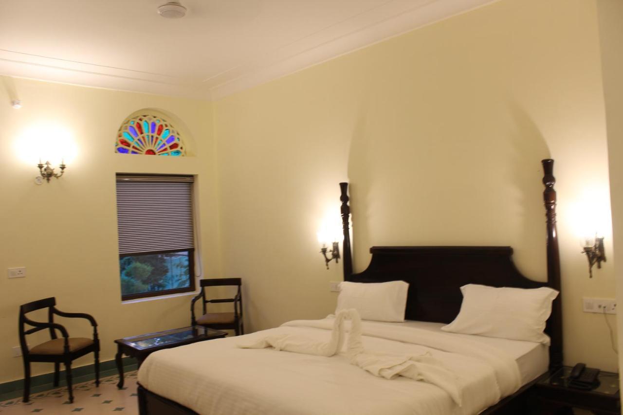 The Grand Barso Hotel Bharatpur Kültér fotó