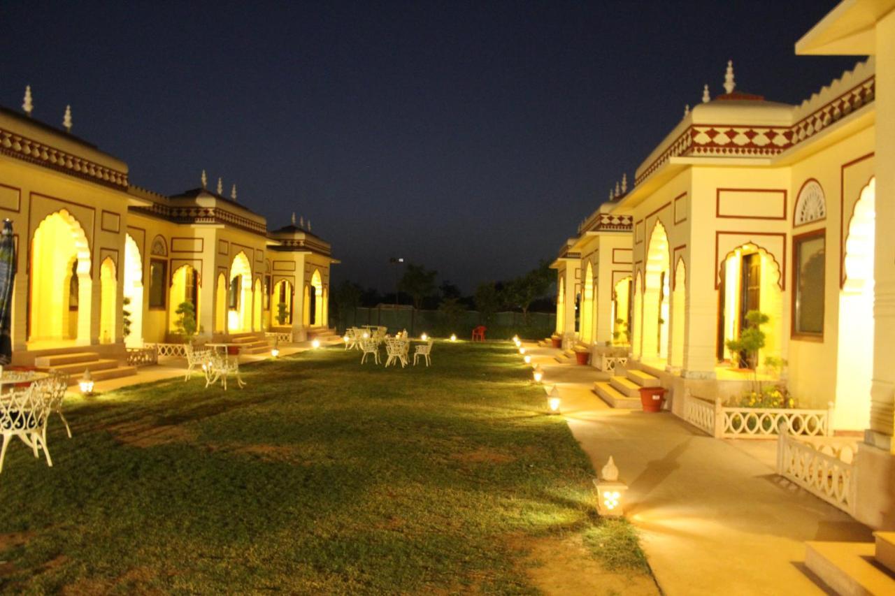 The Grand Barso Hotel Bharatpur Kültér fotó