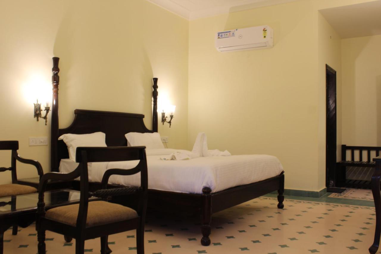 The Grand Barso Hotel Bharatpur Kültér fotó