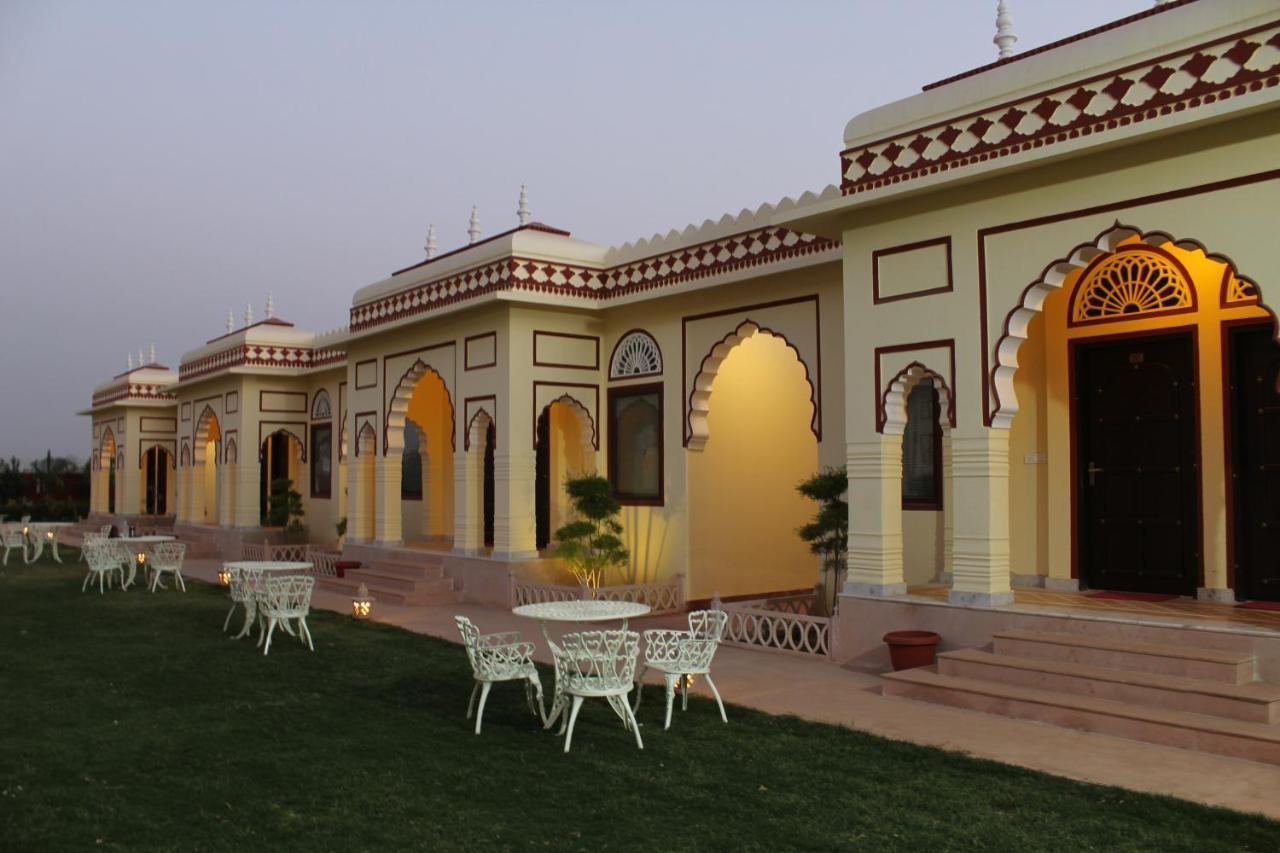 The Grand Barso Hotel Bharatpur Kültér fotó