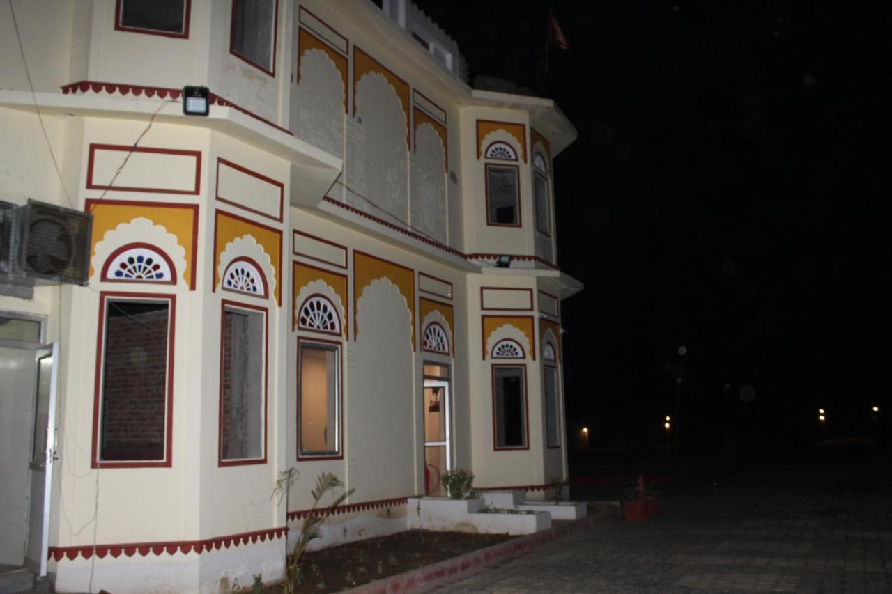 The Grand Barso Hotel Bharatpur Kültér fotó