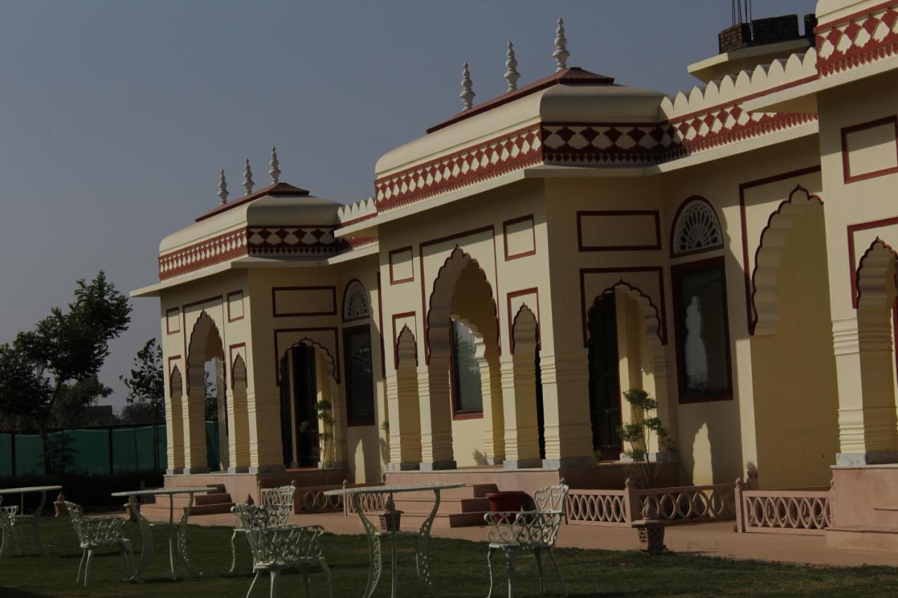 The Grand Barso Hotel Bharatpur Kültér fotó