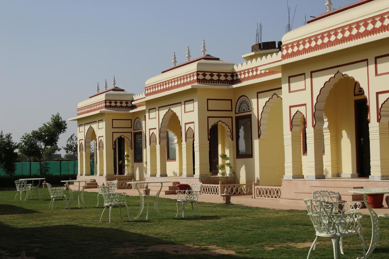 The Grand Barso Hotel Bharatpur Kültér fotó