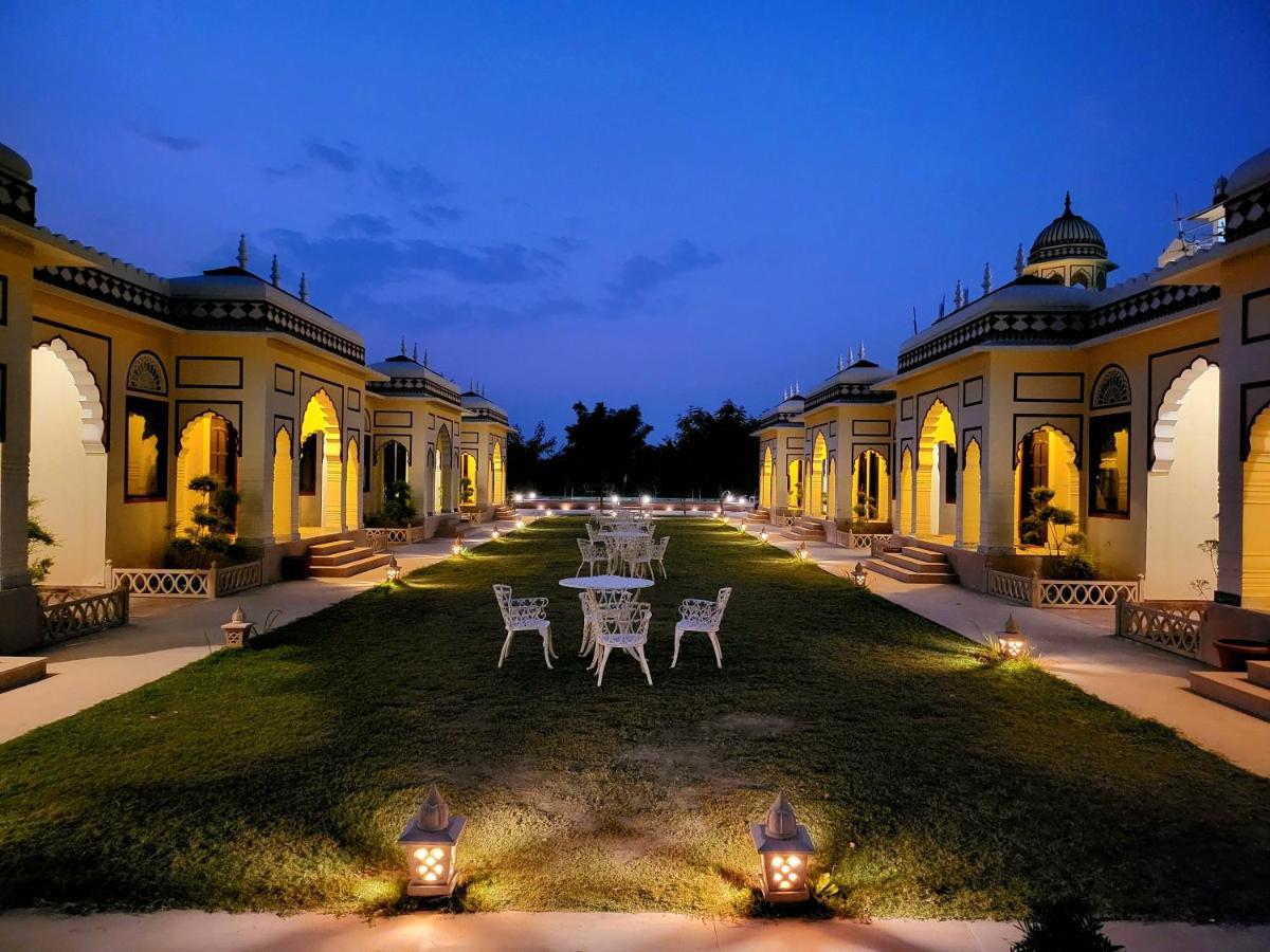 The Grand Barso Hotel Bharatpur Kültér fotó