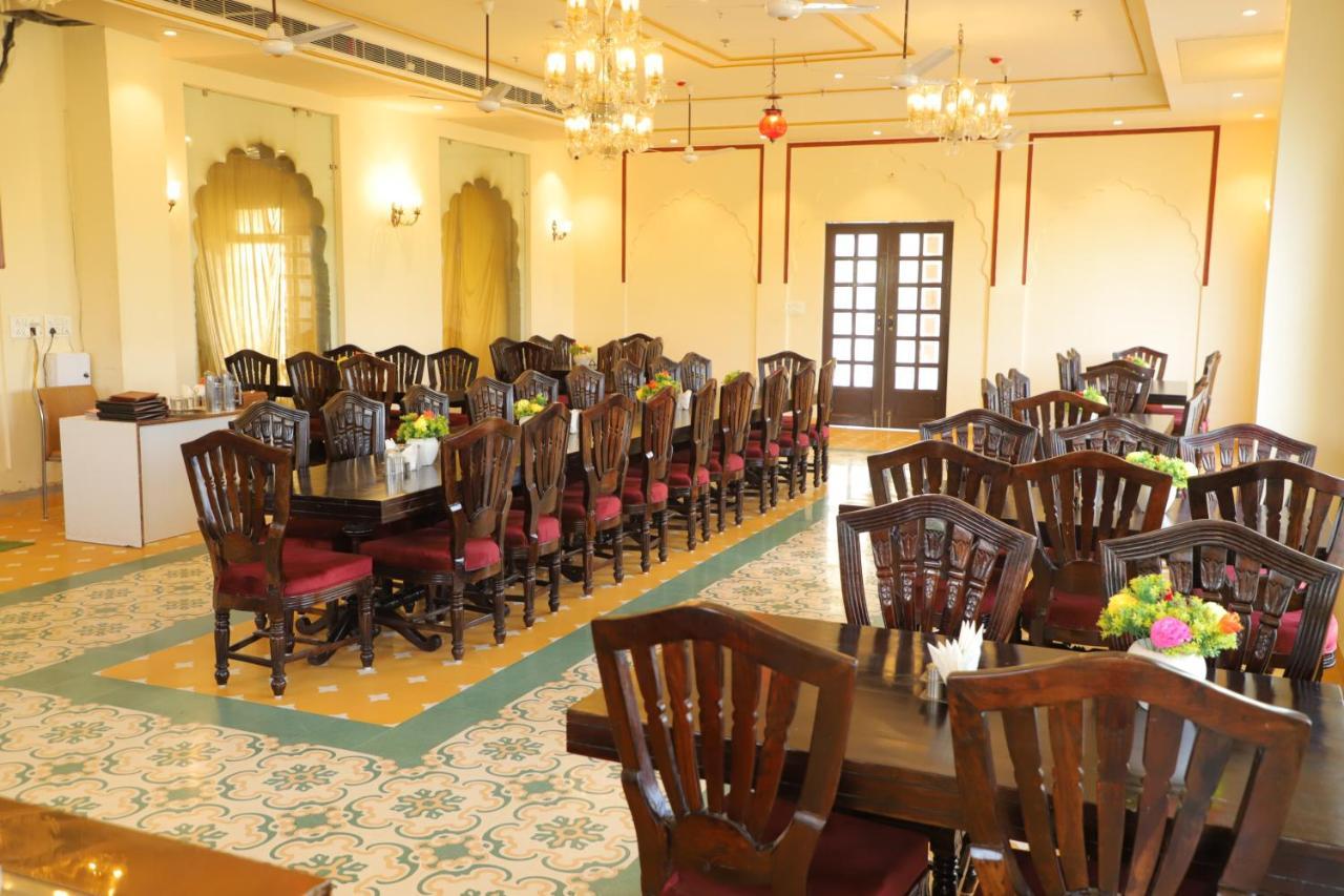 The Grand Barso Hotel Bharatpur Kültér fotó