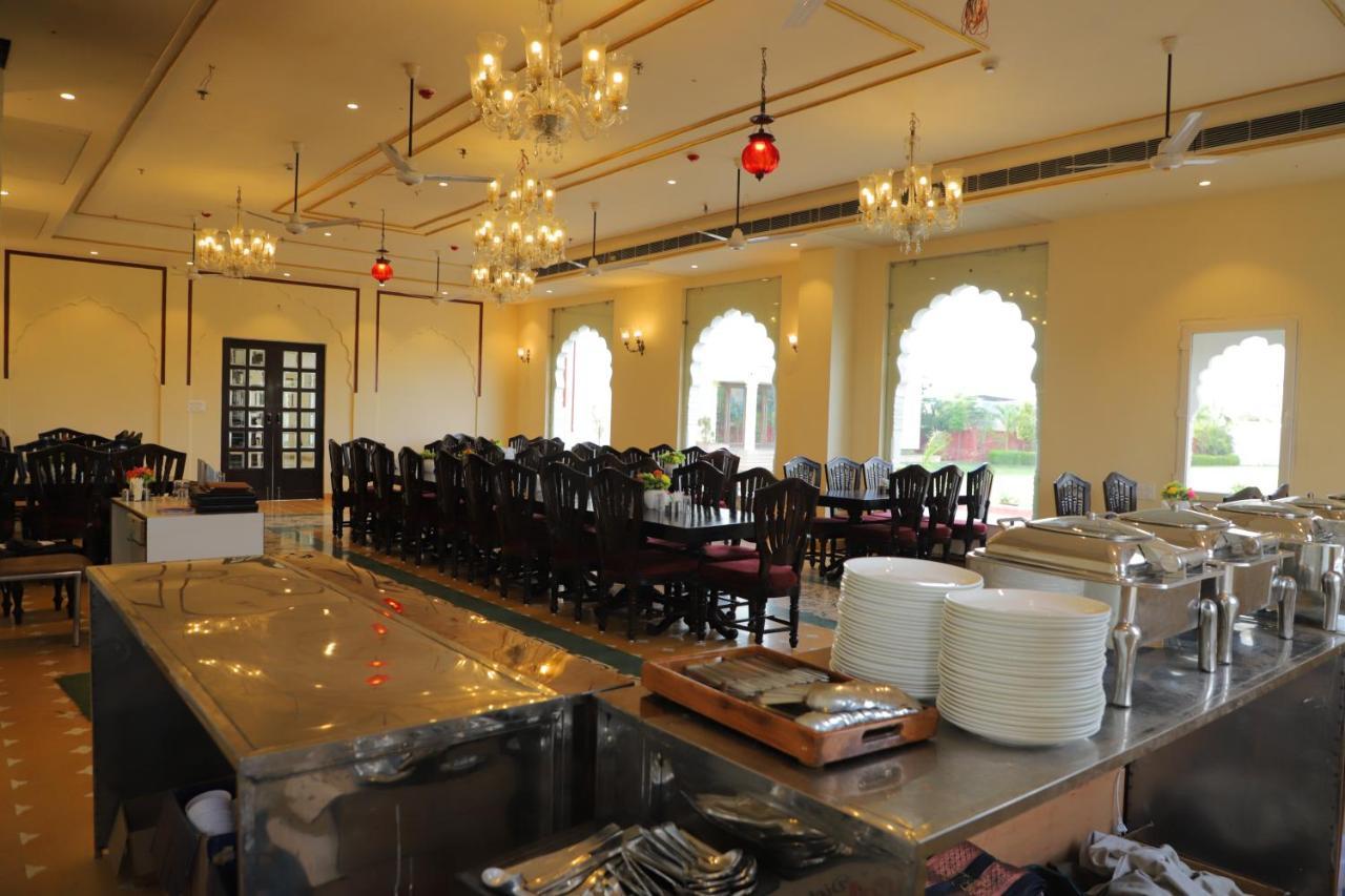 The Grand Barso Hotel Bharatpur Kültér fotó