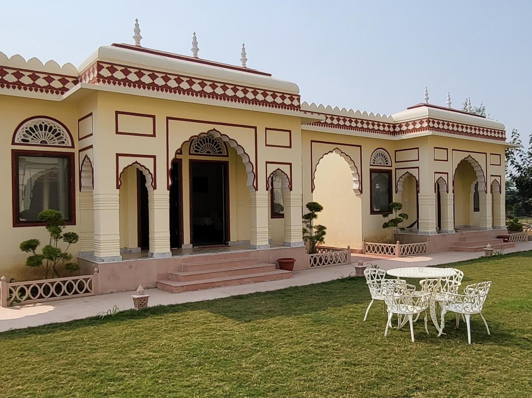 The Grand Barso Hotel Bharatpur Szoba fotó